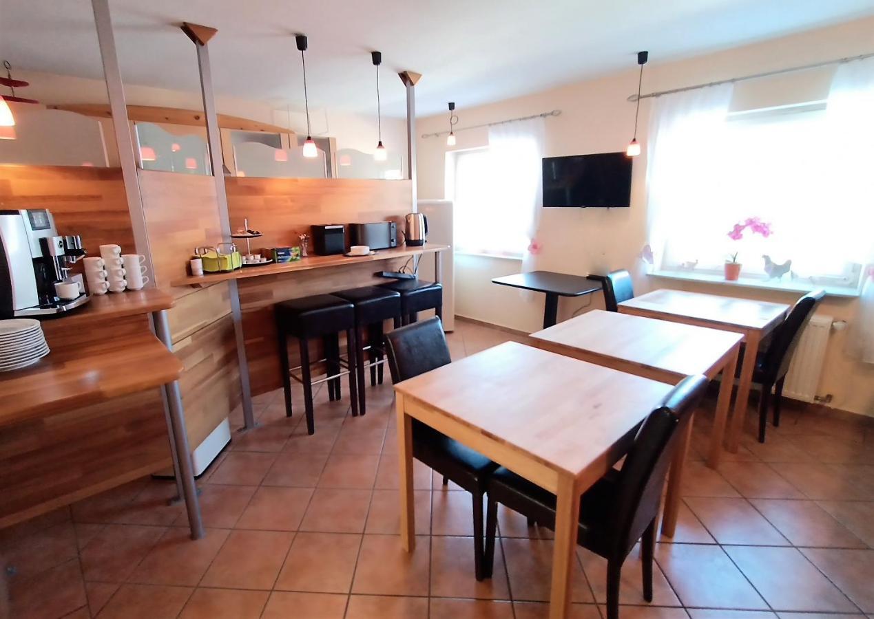 Bodensee Gaestehaus Tettnang Albergo מראה חיצוני תמונה
