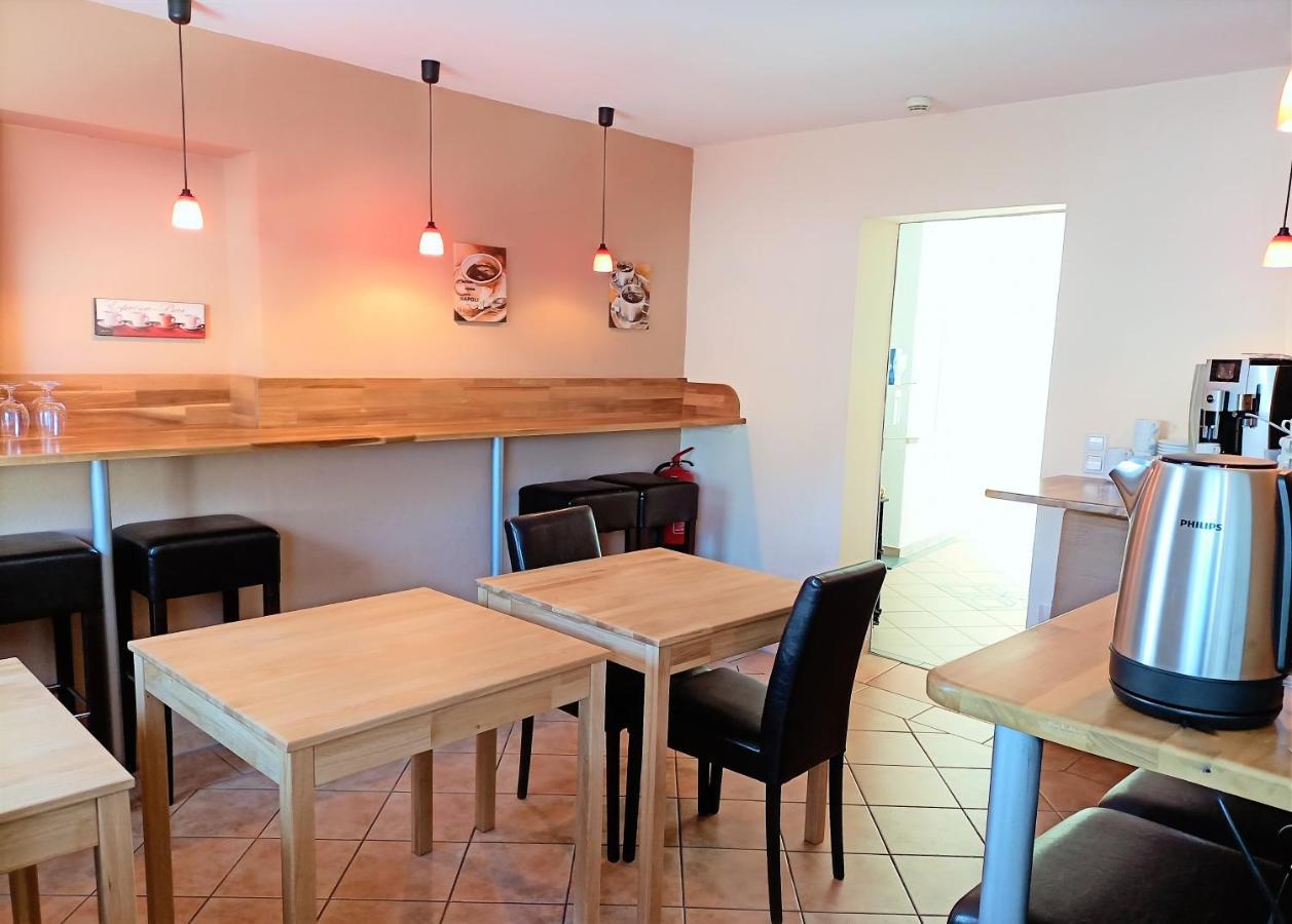 Bodensee Gaestehaus Tettnang Albergo מראה חיצוני תמונה
