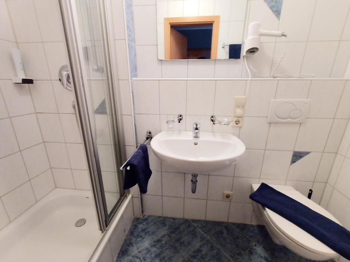 Bodensee Gaestehaus Tettnang Albergo מראה חיצוני תמונה