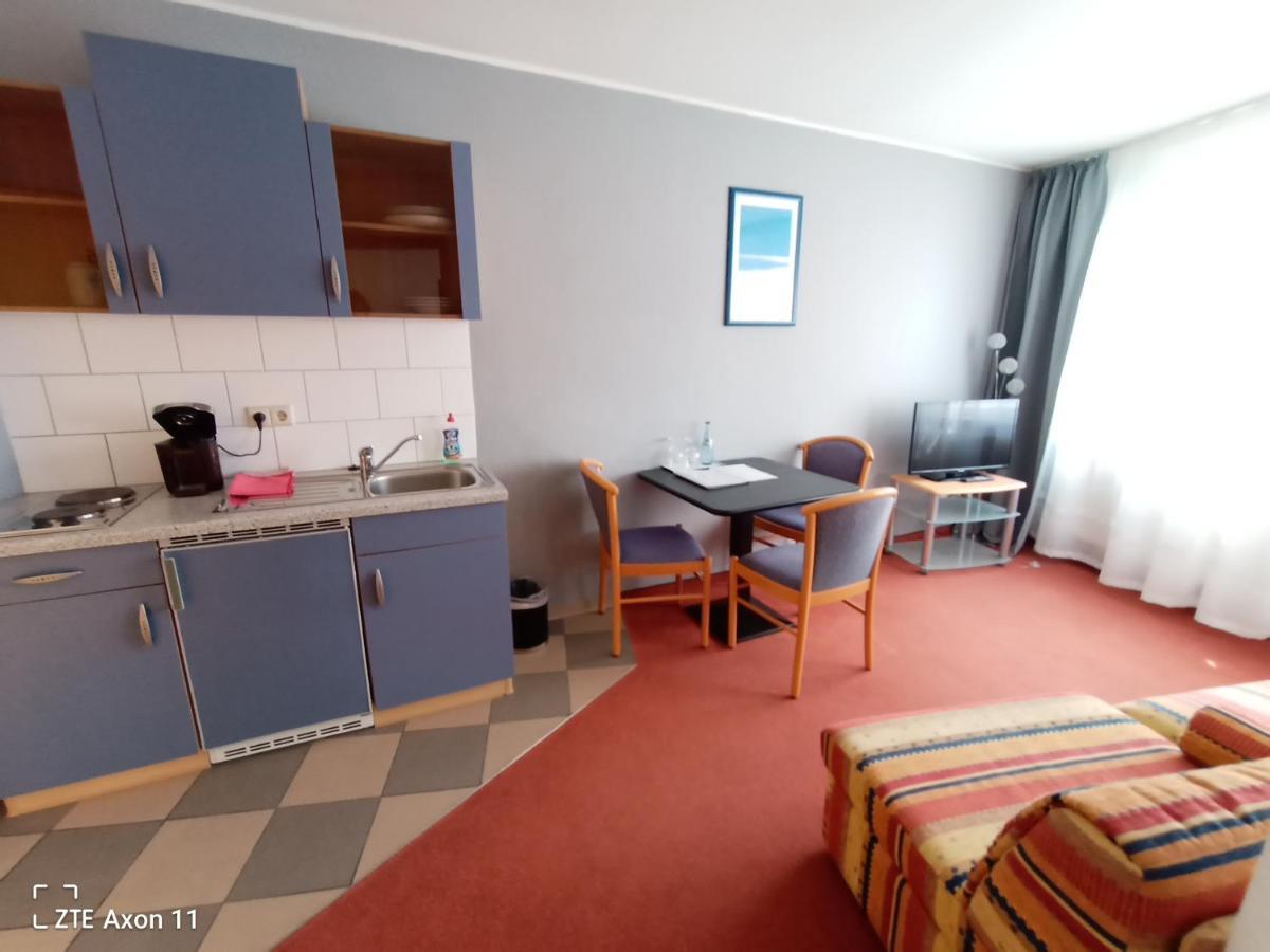 Bodensee Gaestehaus Tettnang Albergo מראה חיצוני תמונה